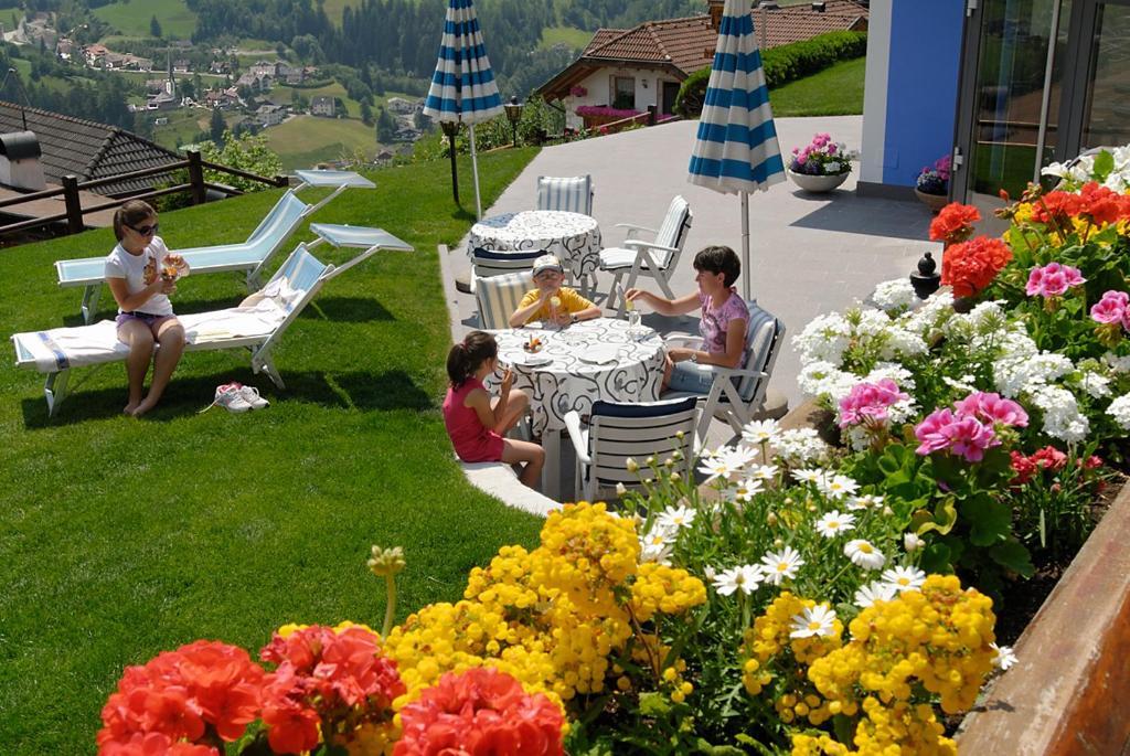 Hotel Talblick Ortisei Eksteriør billede