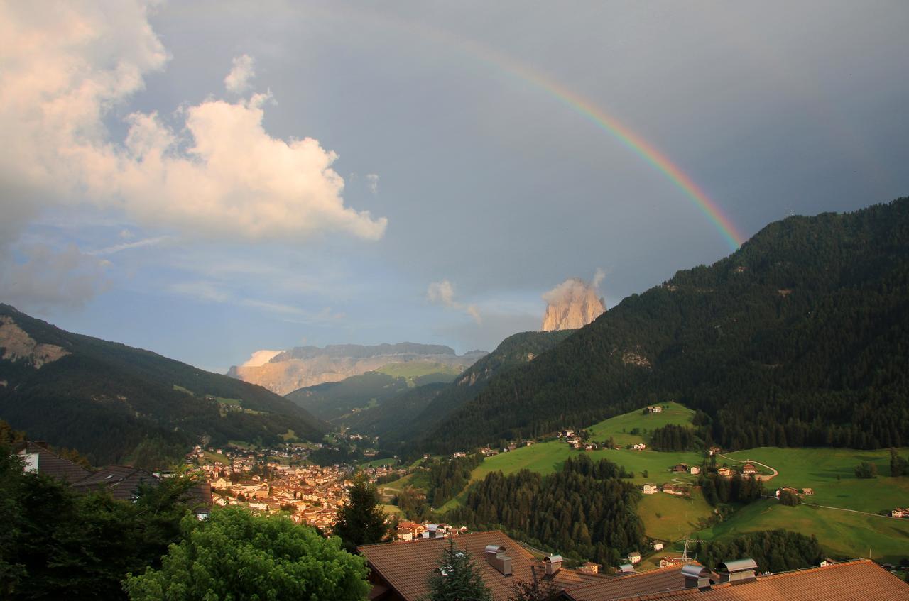 Hotel Talblick Ortisei Eksteriør billede